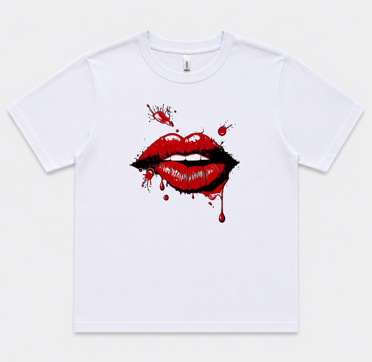 Lip tee in white